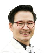 이강민(노트케르 발불로, 명동성당 가톨릭합창단 지휘자, 음악 칼럼니스트)